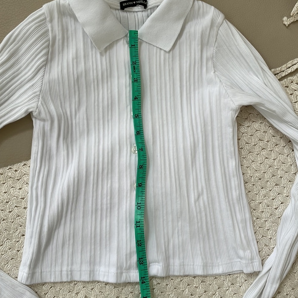 BRANDY MELVILLE TOP - Picture 7 of 8